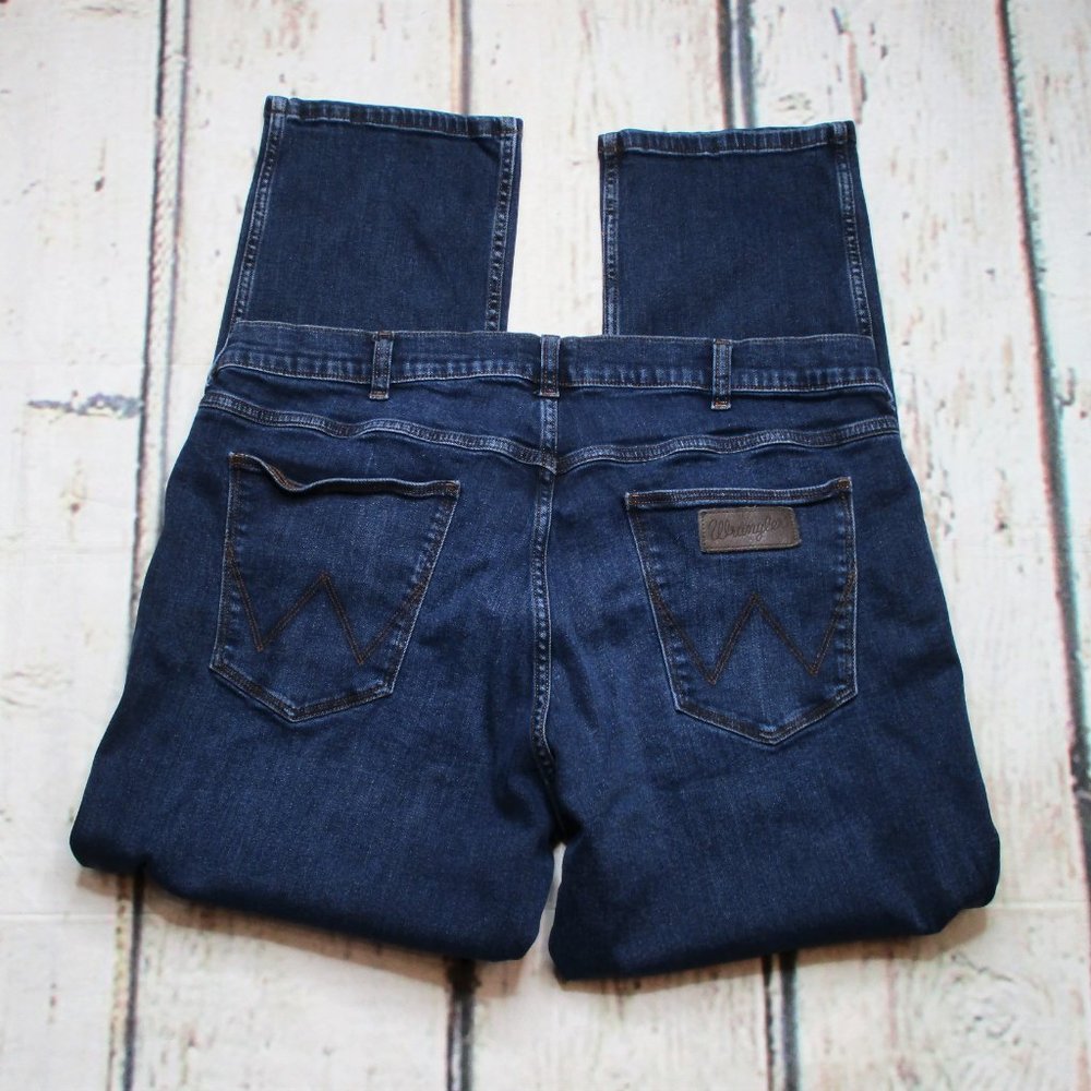 Wrangler Greensboro Straight Jeans - Picture 3 of 7